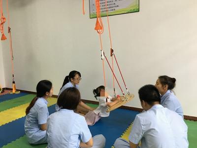 儿童悬吊训练